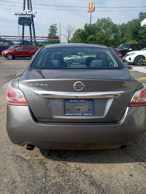 2015 Nissan Altima Image 2