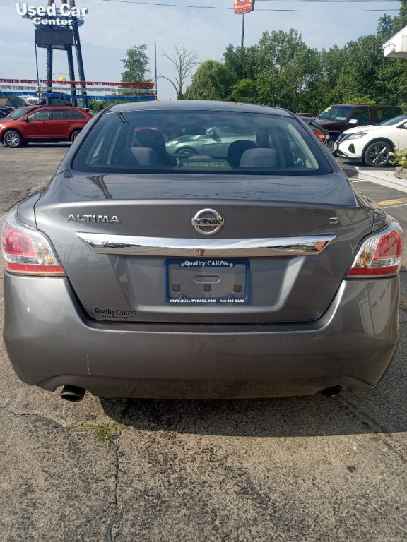 2015 Nissan Altima Image 4