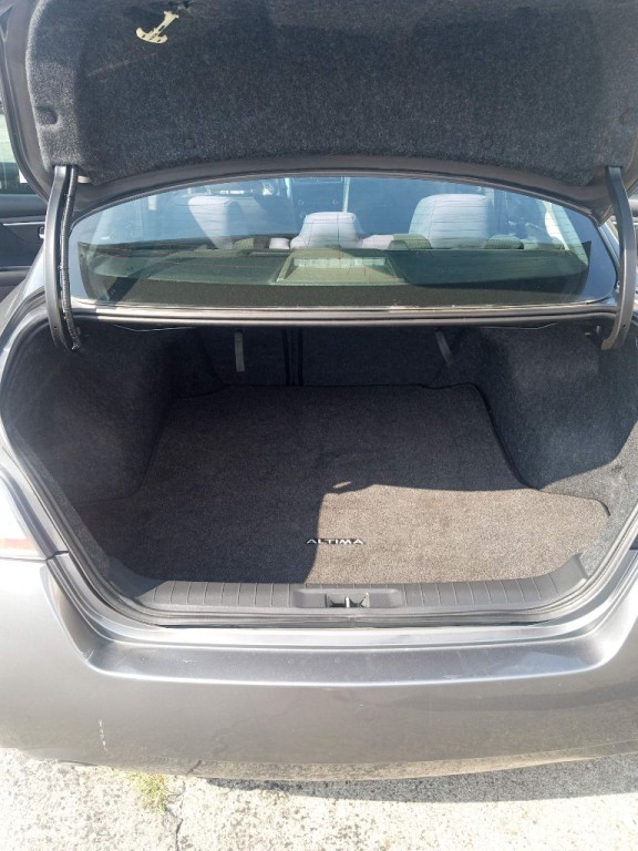 2015 Nissan Altima Image 11