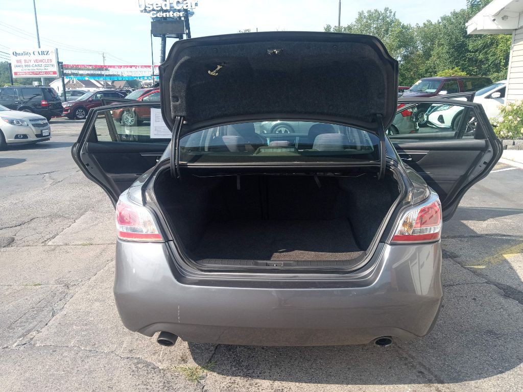 2015 Nissan Altima Image 13