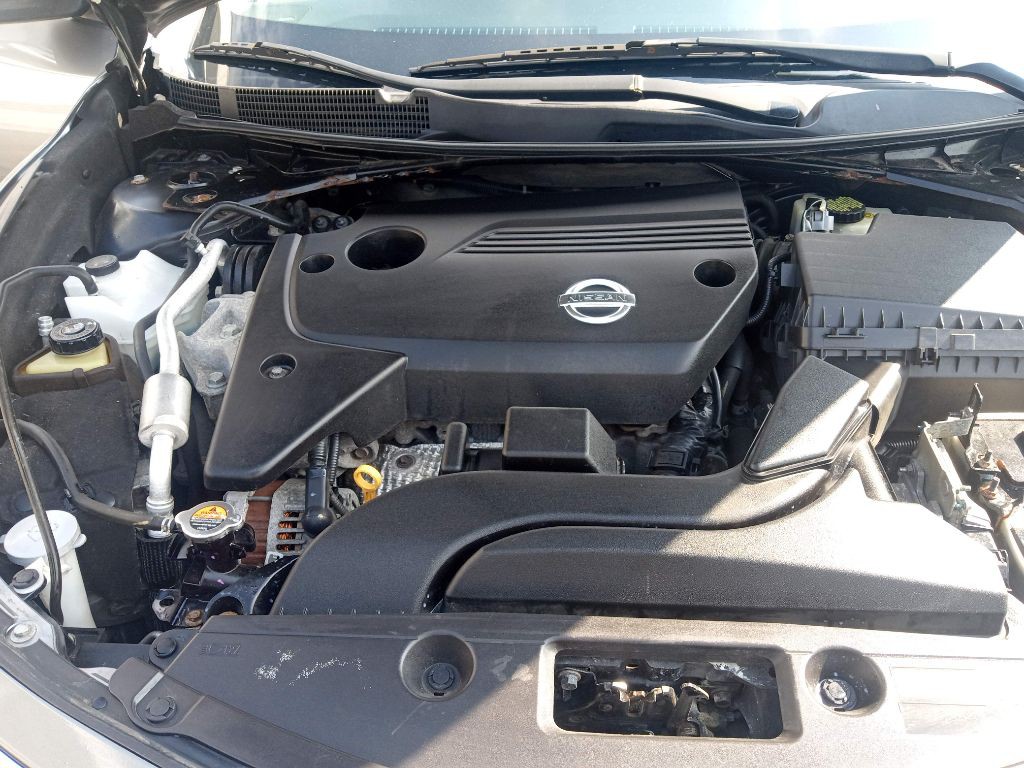 2015 Nissan Altima Image 14