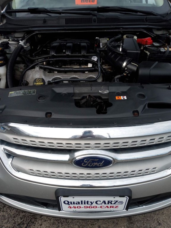 2010 Ford Taurus Image 9