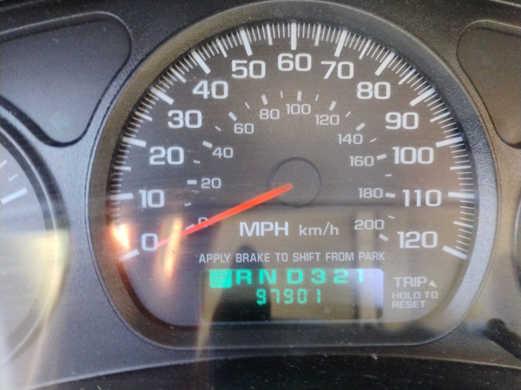 2002 Chevrolet Impala Image 4
