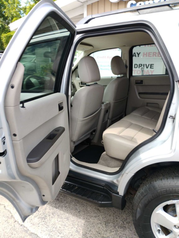 2008 Ford Escape Image 9