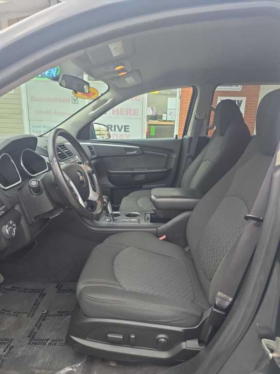 2010 Chevrolet Traverse Image 9