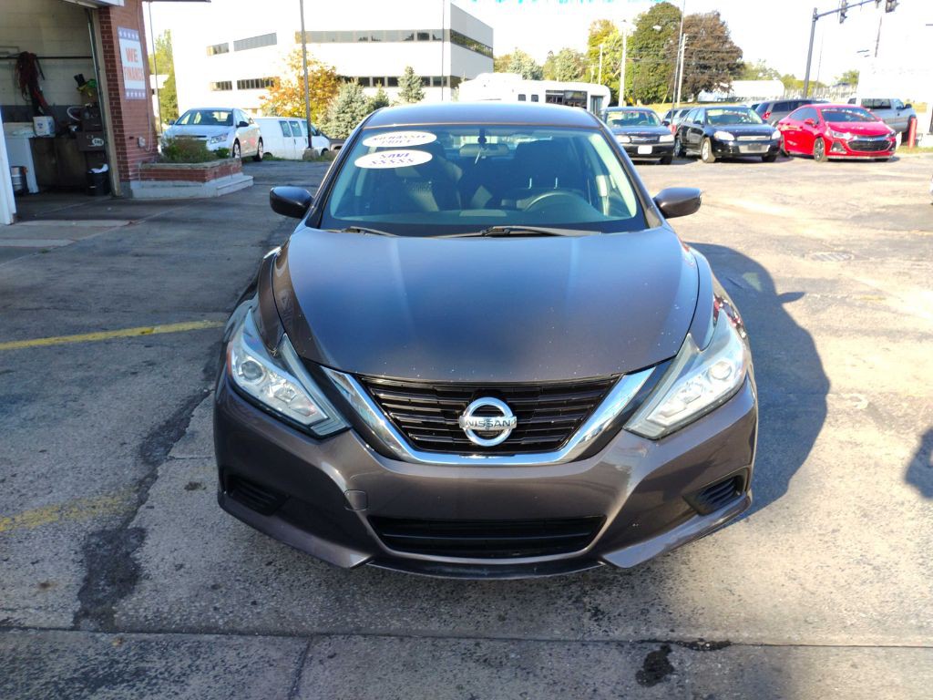 2016 Nissan Altima Image 5