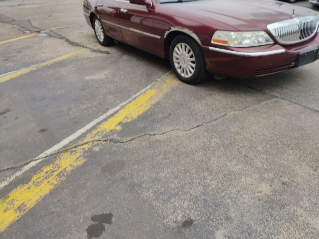 2004 Lincoln Town Car Image 14