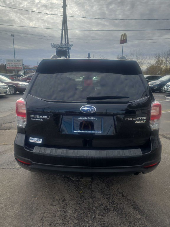 2017 Subaru Forester Image 4