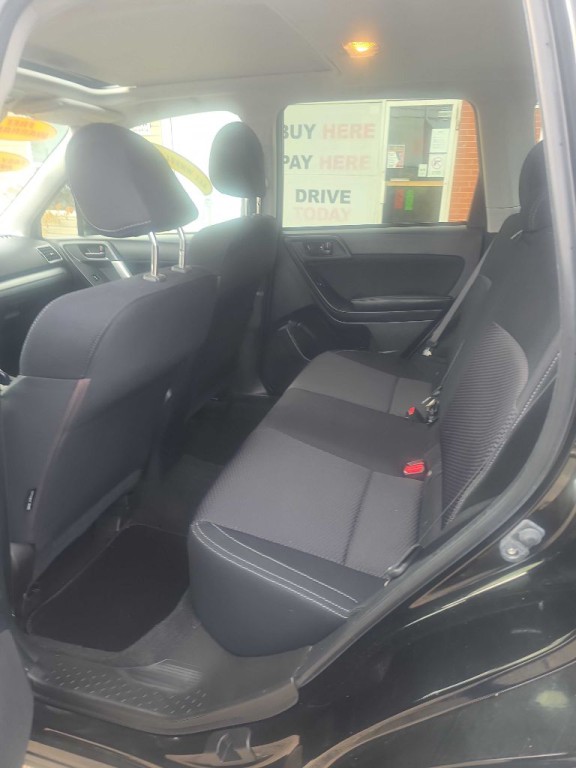 2017 Subaru Forester Image 5