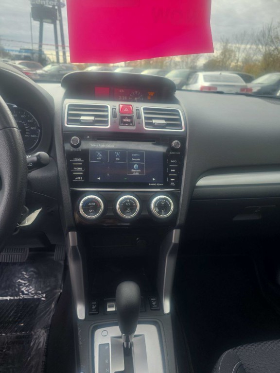 2017 Subaru Forester Image 7