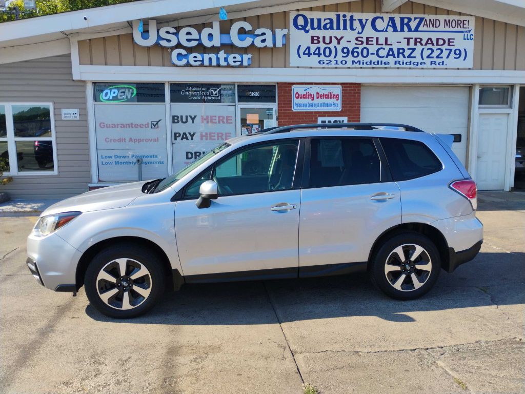 2017 Subaru Forester Image 1