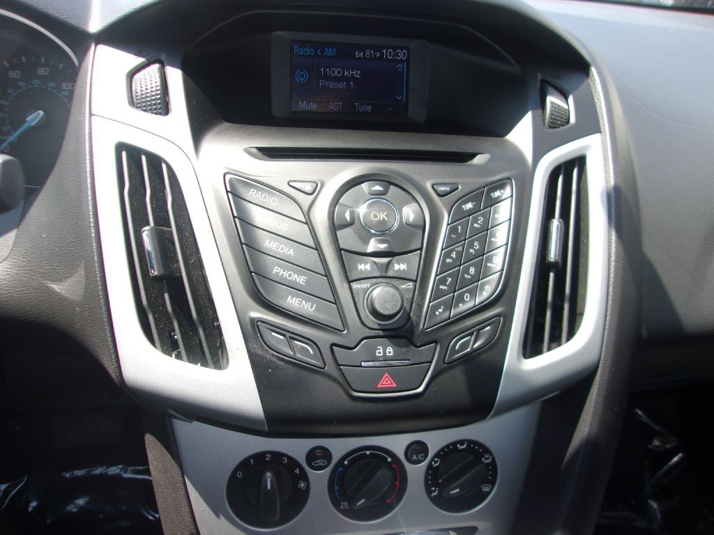 2014 Ford Focus Image 9