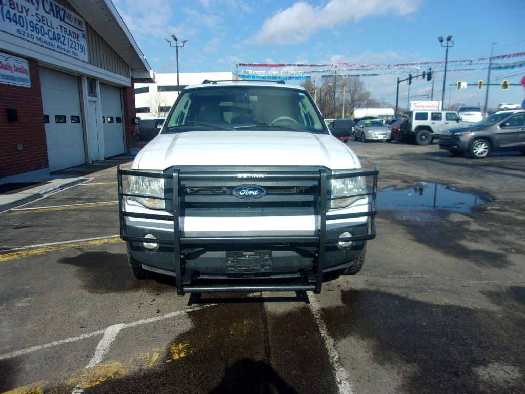 2013 Ford Expedition Image 2