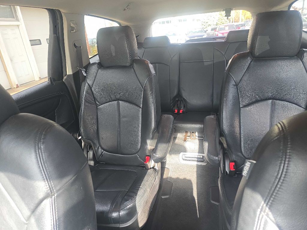 2016 Chevrolet Traverse Image 8