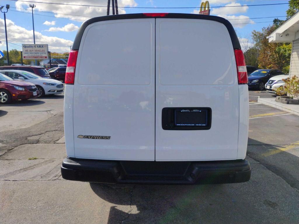 2021 Chevrolet Express Image 2