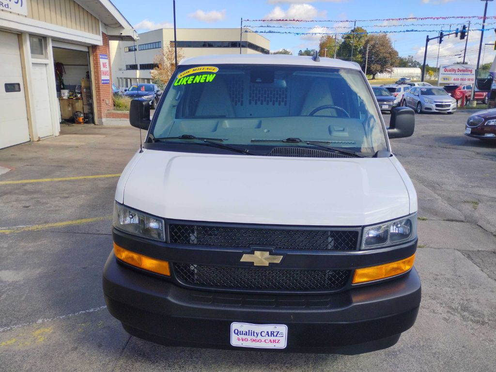 2021 Chevrolet Express Image 4