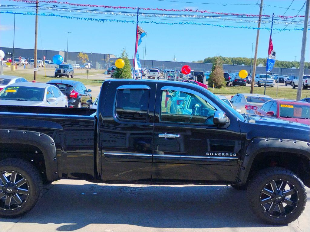 2013 Chevrolet Silverado 1500 Image 3