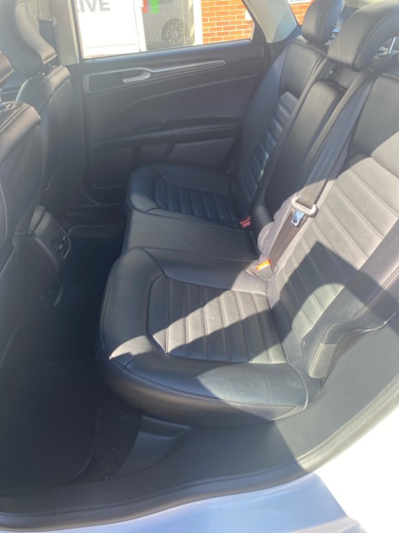 2017 Ford Fusion Image 7