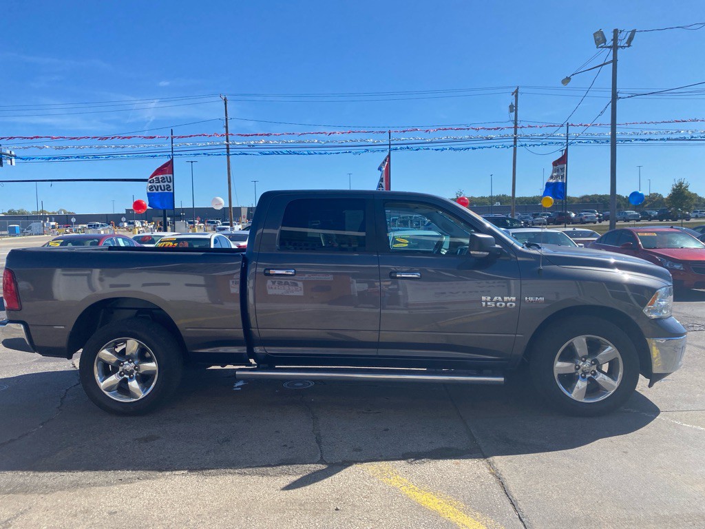 2016 RAM 1500 Image 4