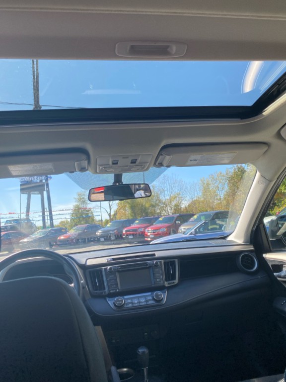 2015 Toyota Rav4 Image 8
