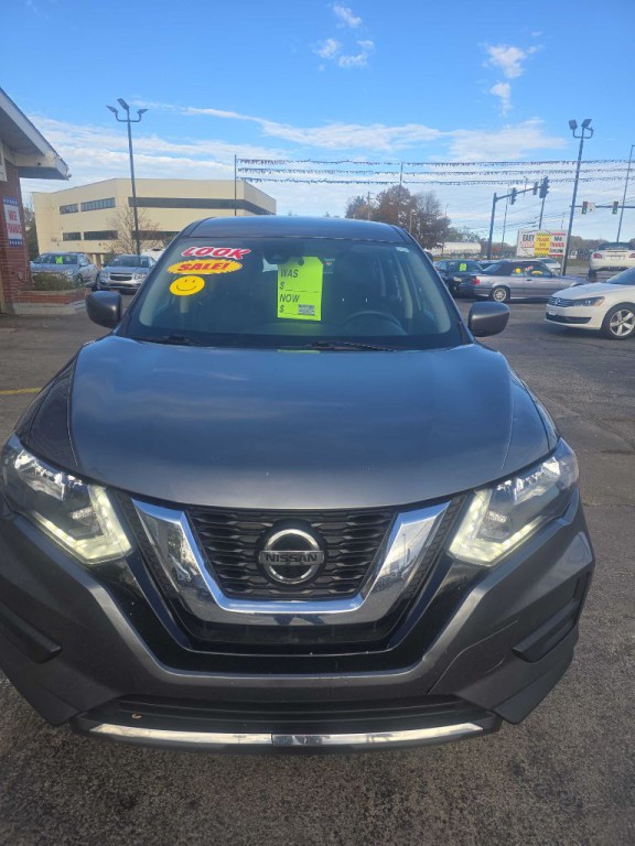 2020 Nissan Rogue Image 2