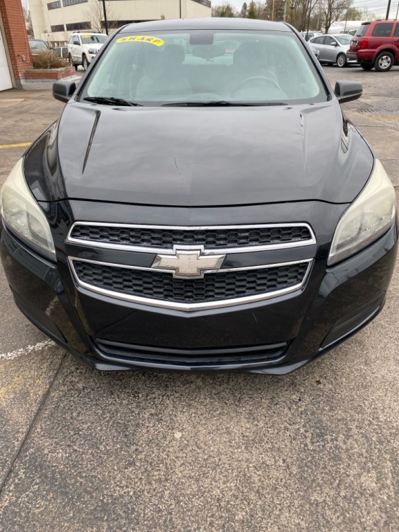 2013 Chevrolet Malibu Image 3