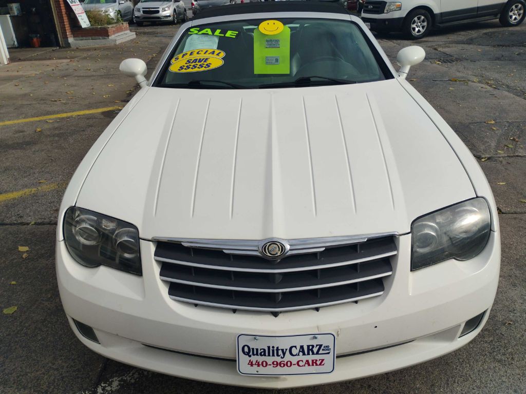 2005 Chrysler Crossfire Image 2