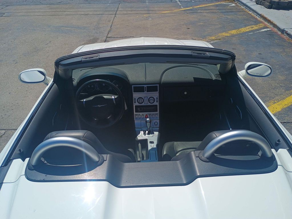 2005 Chrysler Crossfire Image 13