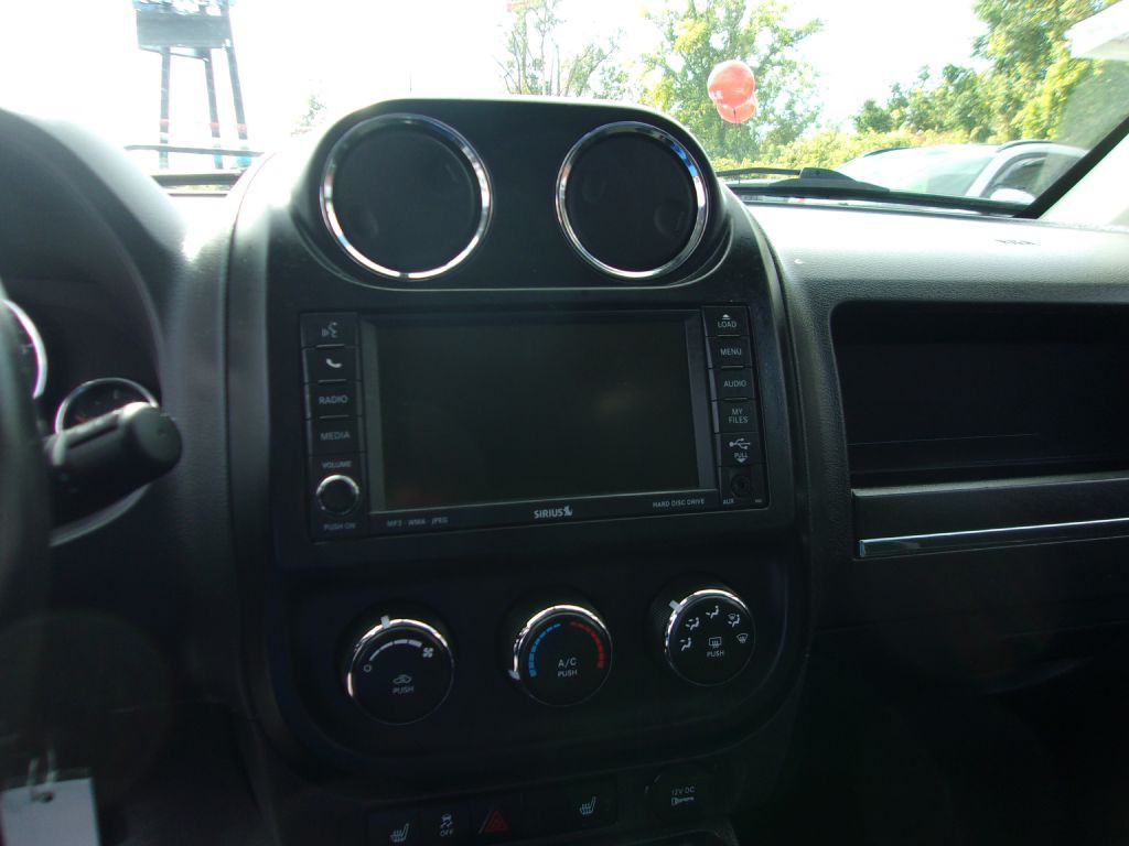 2010 Jeep Compass Image 5