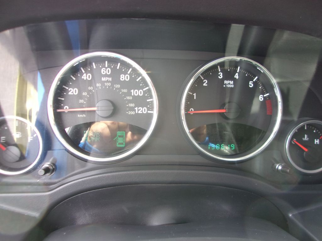 2010 Jeep Compass Image 6