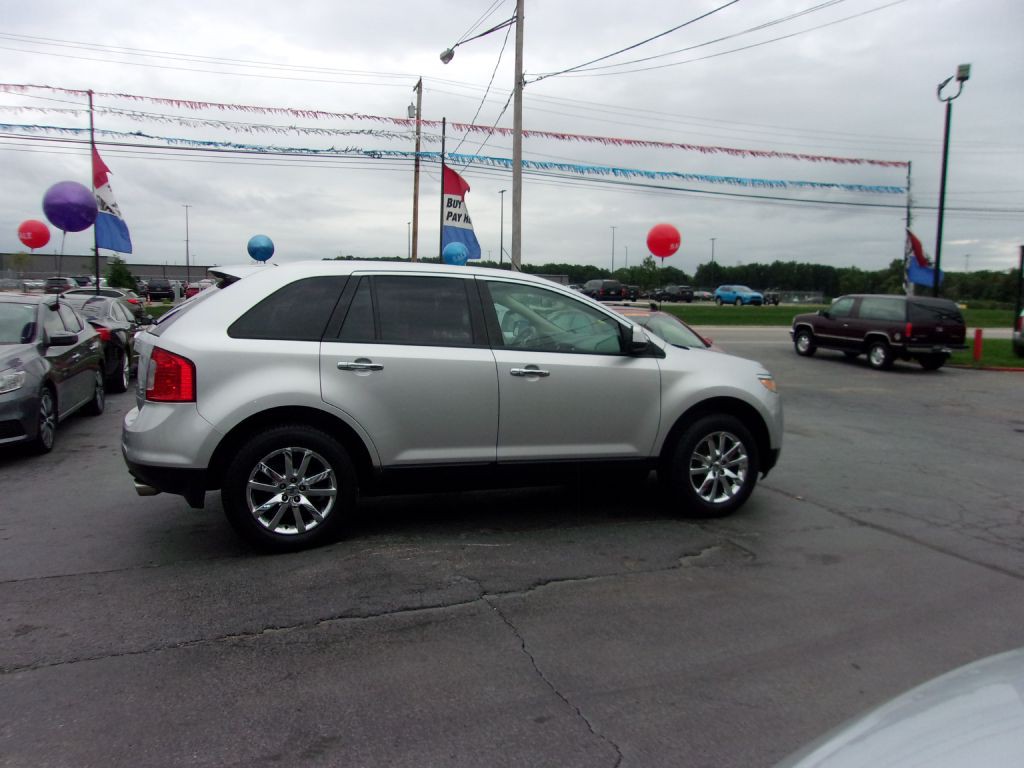 2011 Ford Edge Image 2