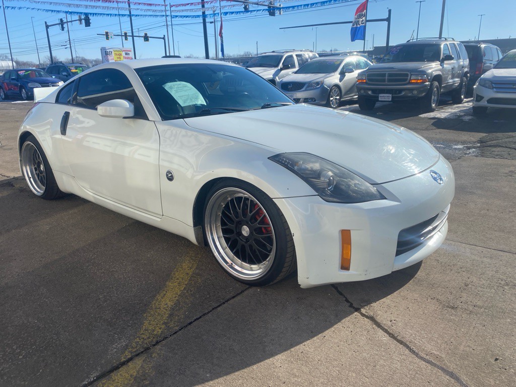2007 Nissan 350Z Image 4
