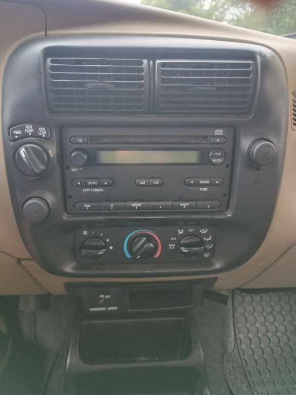 2004 Ford Ranger Image 9