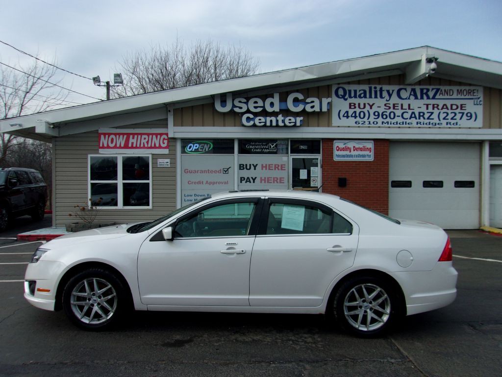 2010 Ford Fusion Image 1