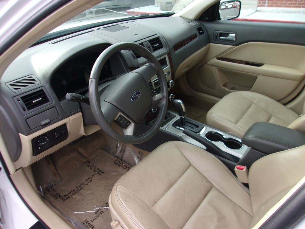 2010 Ford Fusion Image 4