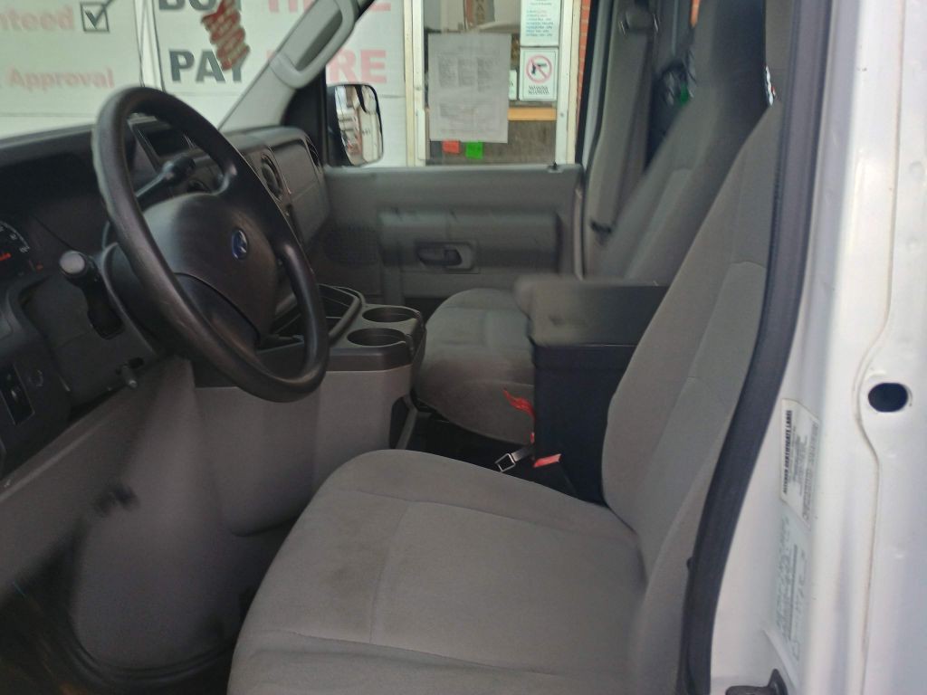 2013 Ford Econoline Image 6
