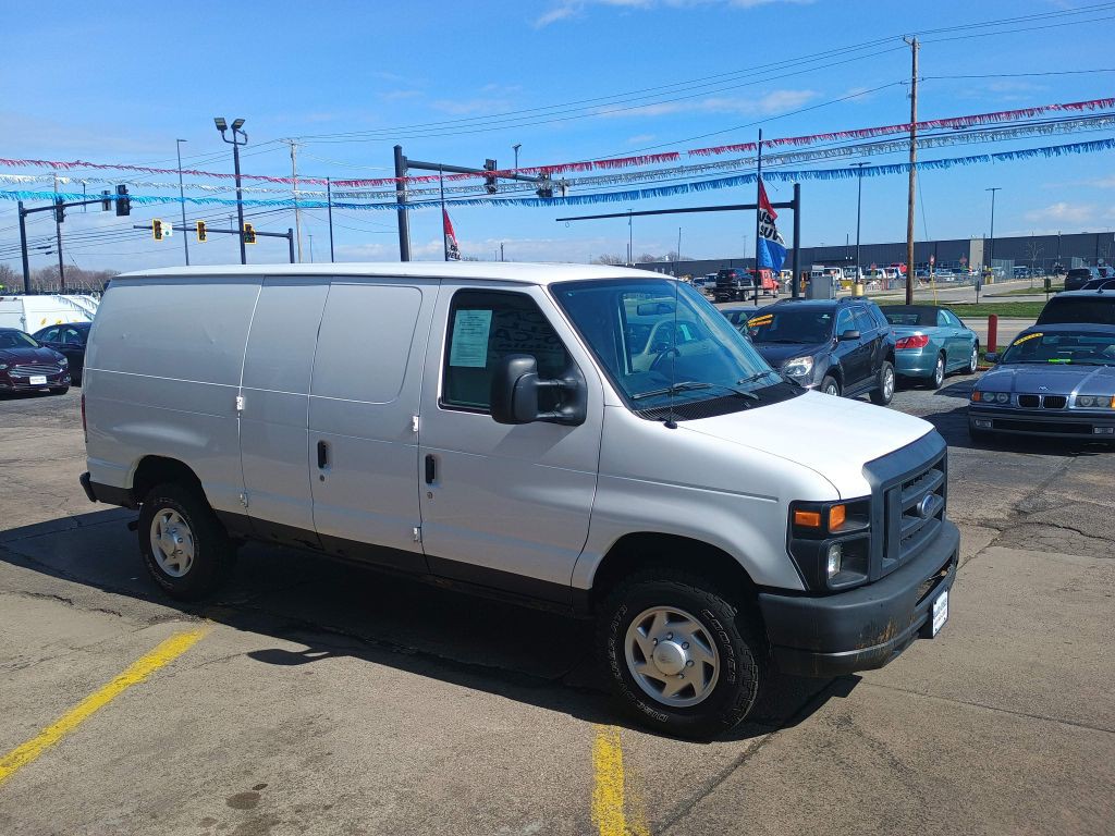 2013 Ford Econoline Image 2