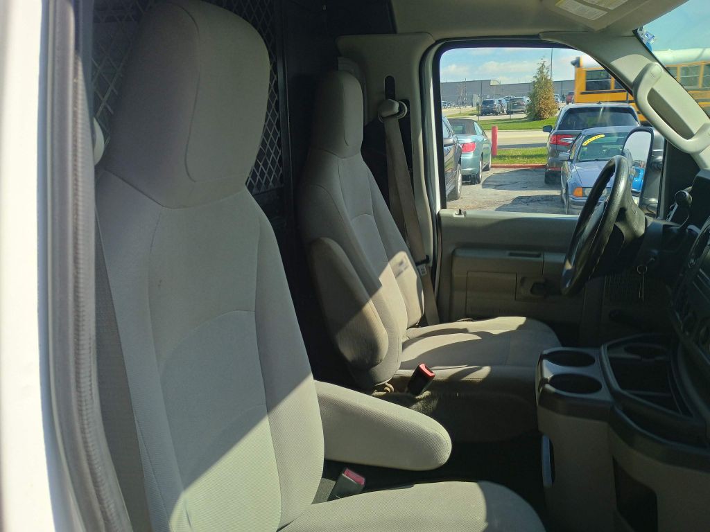2013 Ford Econoline Image 5