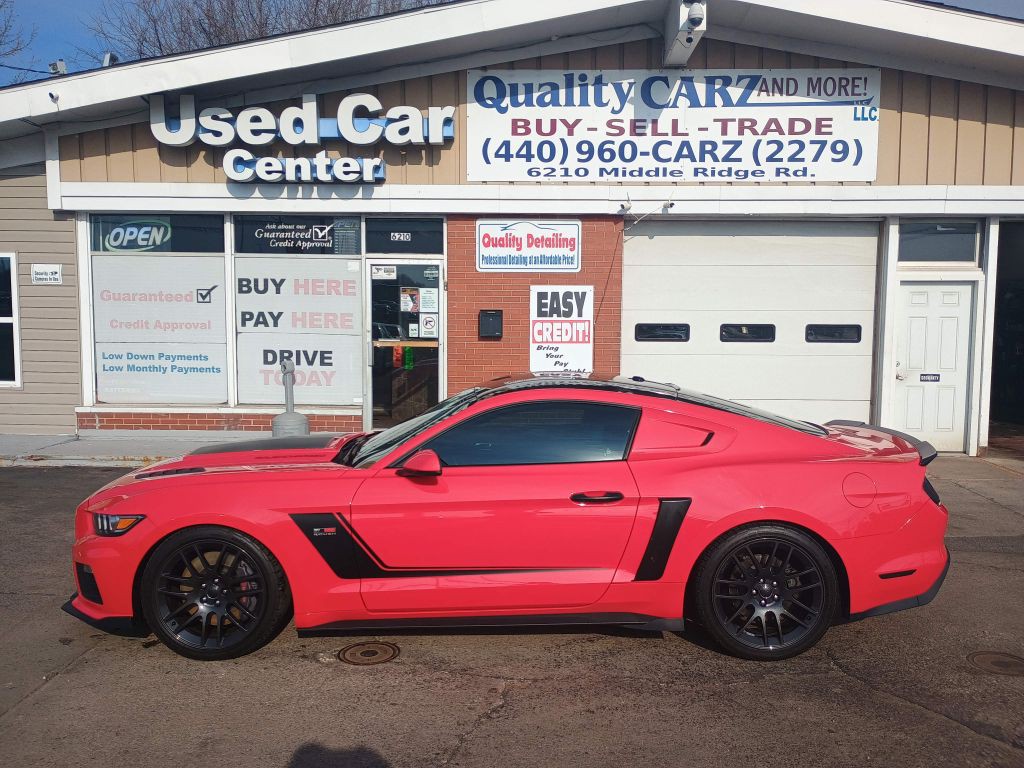 2017 Ford Mustang Image 1