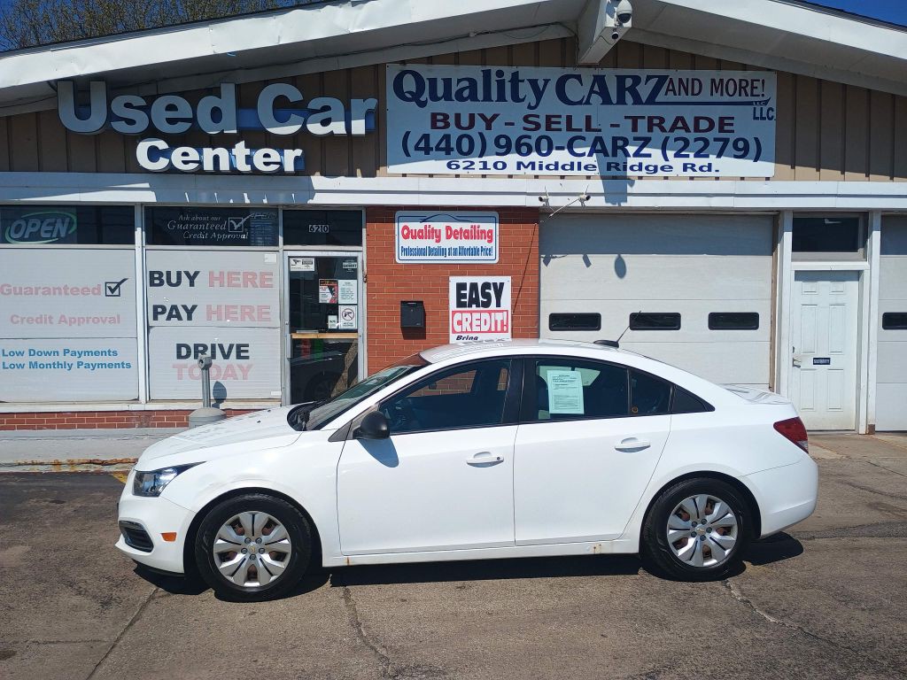 2016 Chevrolet Cruze Image 1