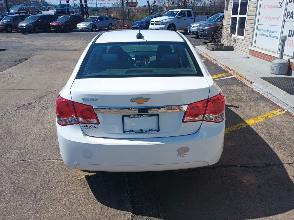 2016 Chevrolet Cruze Image 4