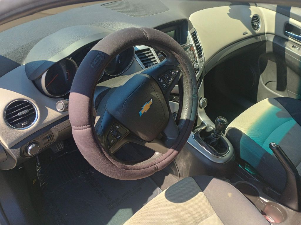 2016 Chevrolet Cruze Image 8
