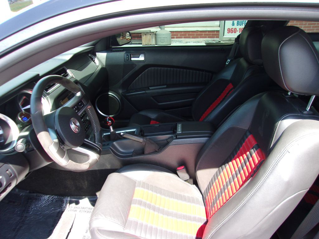 2012 Ford Mustang Image 5