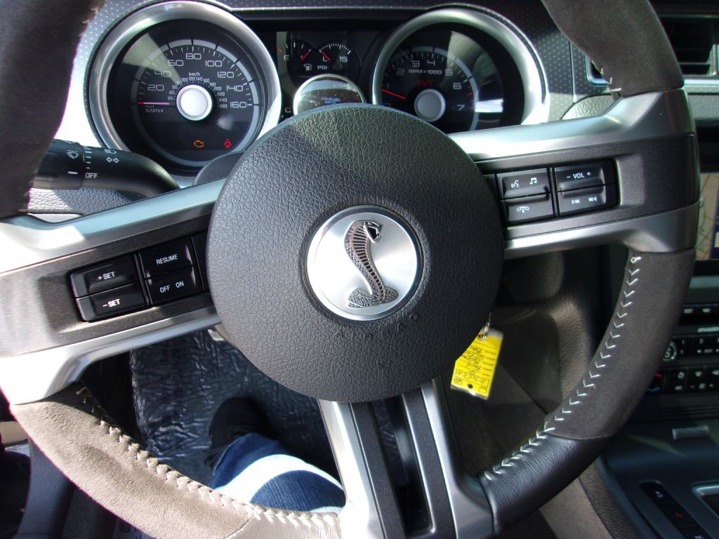 2012 Ford Mustang Image 8