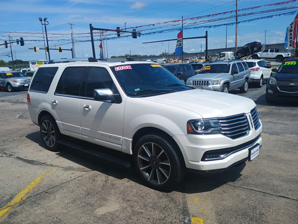 2017 Lincoln Navigator Image 3