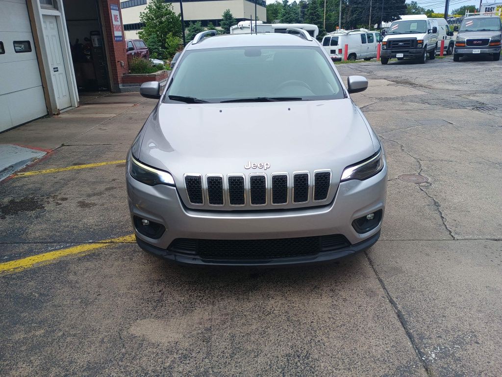 2019 Jeep Cherokee Image 2