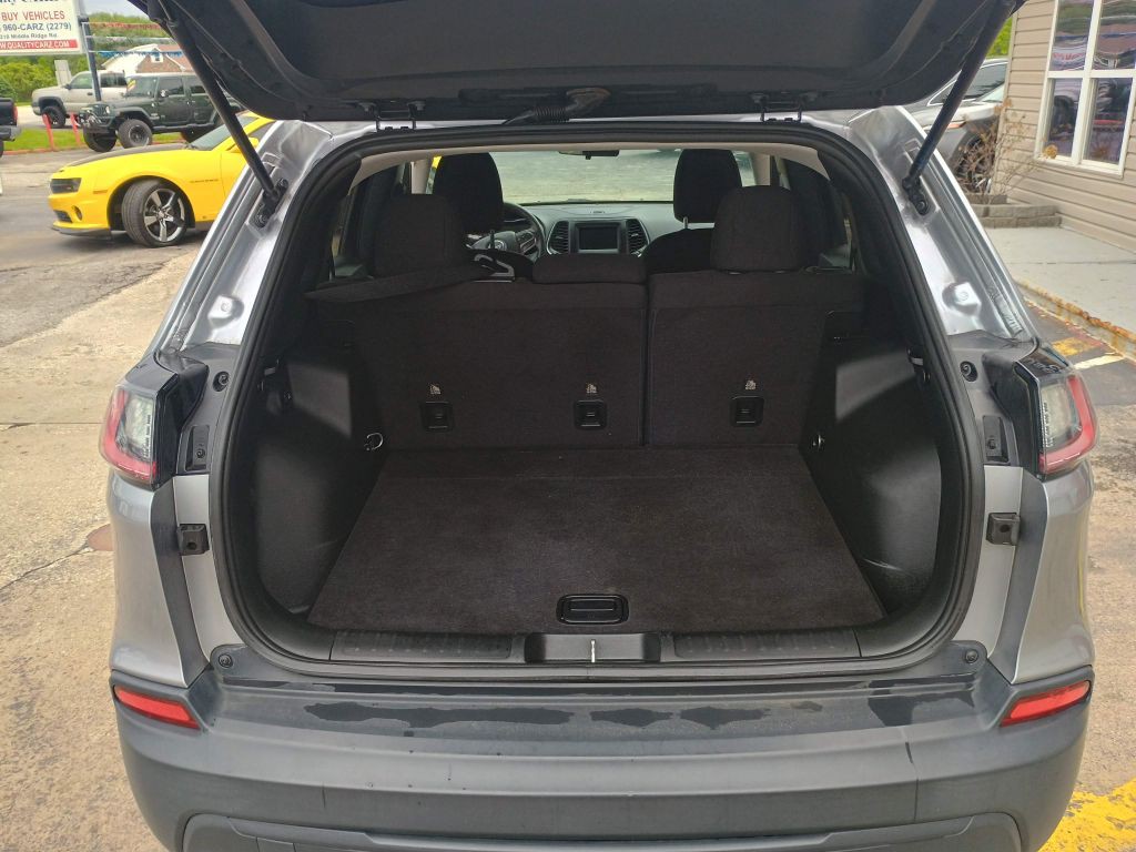 2019 Jeep Cherokee Image 3