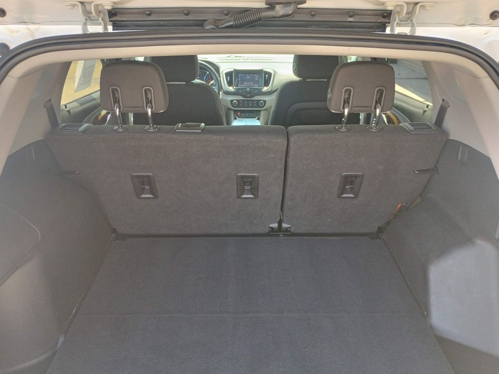 2020 GMC Terrain Image 8