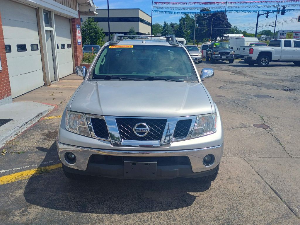 2016 Nissan Frontier Image 2