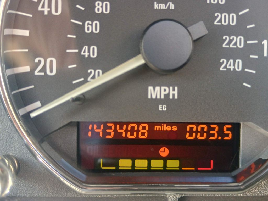 2000 BMW Z3 Image 9